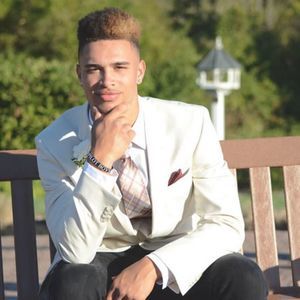 Meet your Posher, Blake